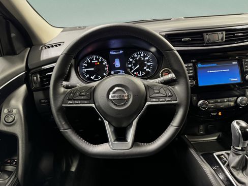 Used 2018 Nissan Rogue Sport SL w/ SL Premium Package image 15