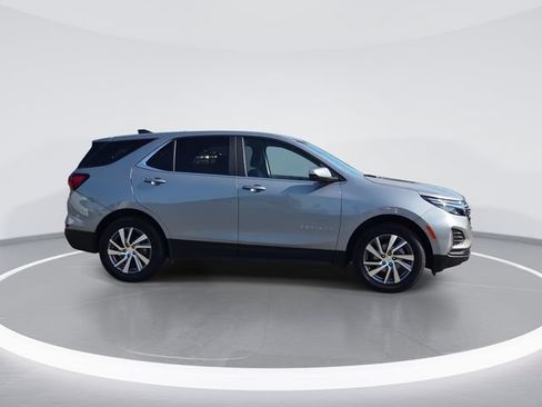 Used 2024 Chevrolet Equinox LT FWD image 9
