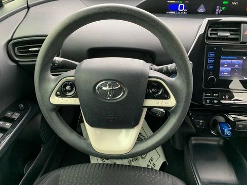 Used 2017 Toyota Prius Two FWD image 13