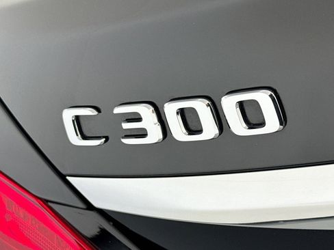 Used 2017 Mercedes-Benz C 300 Sedan image 9