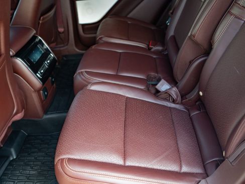 Used 2023 Lincoln Aviator Black Label w/ Dynamic Handling Package AWD/4WD image 23