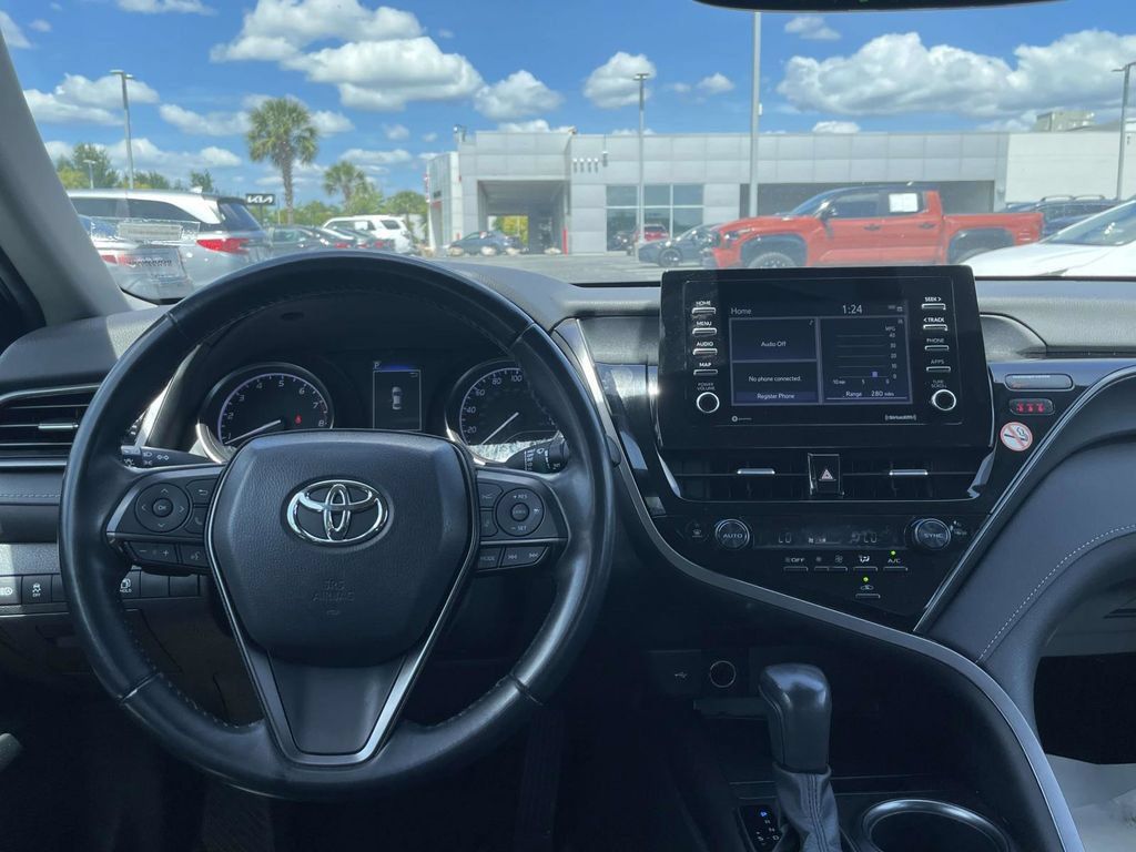 Used 2024 Toyota Camry SE w/ Convenience Package FWD image 13