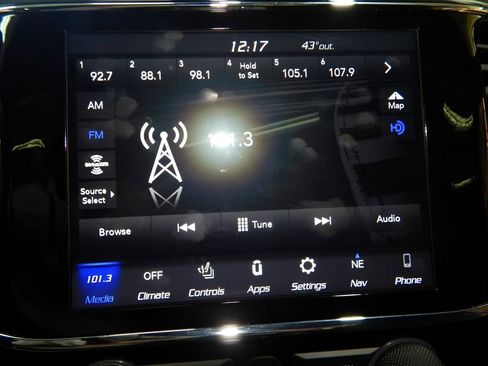 Used 2020 Jeep Grand Cherokee SRT image 21