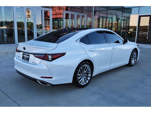 Used 2022 Lexus ES 350 Ultra Luxury image 8