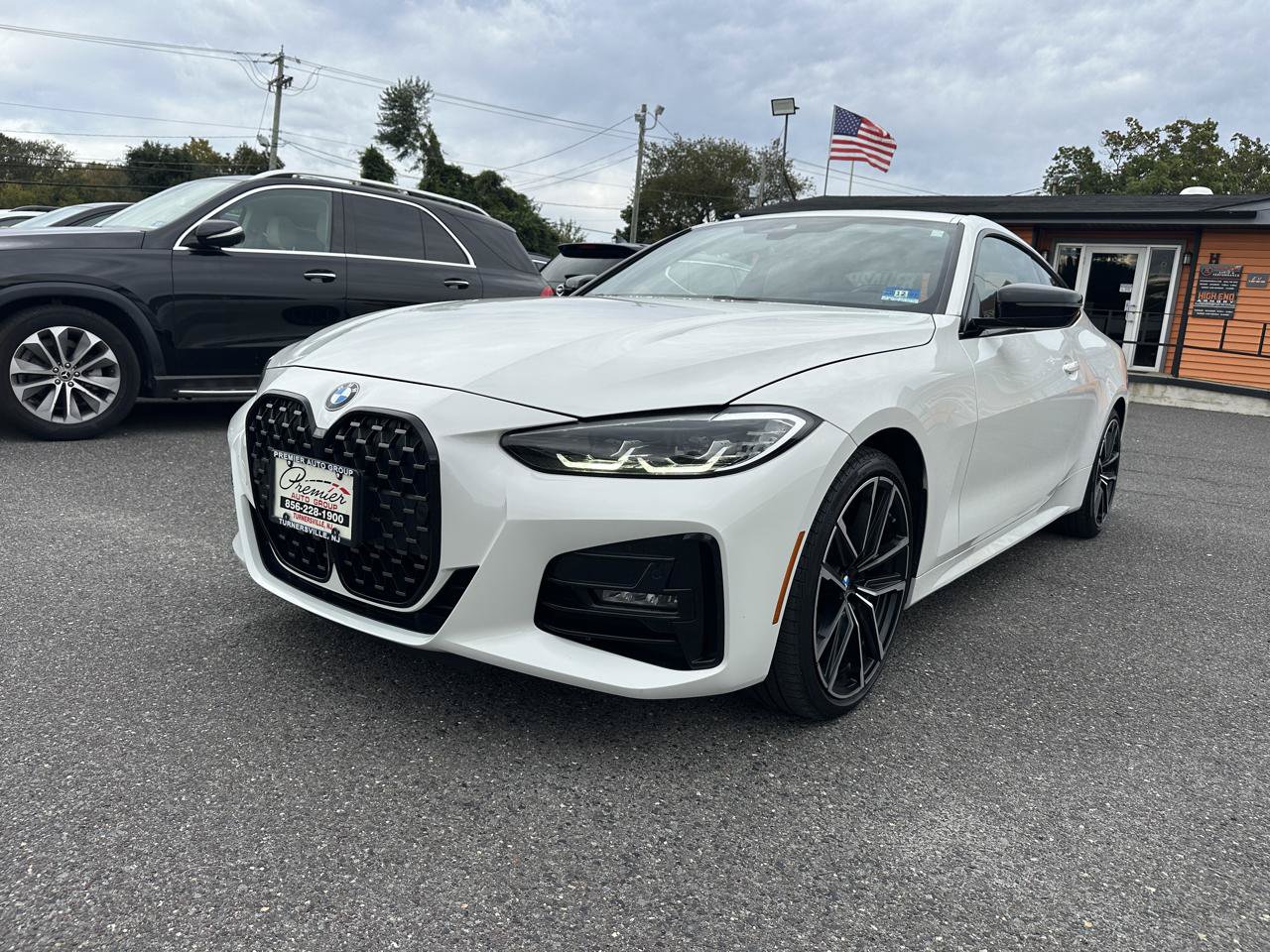Used 2021 BMW 430i xDrive Coupe w/ M Sport Package AWD/4WD image 1