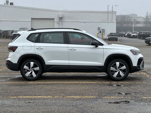 New 2026 Volkswagen Taos S image 6