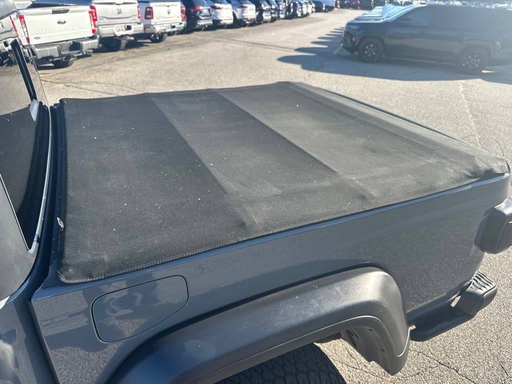 Used 2020 Jeep Gladiator Rubicon AWD/4WD image 32