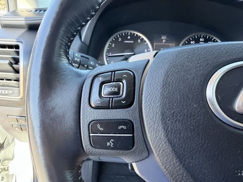 Used 2016 Lexus NX 200t FWD image 22