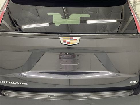 Certified 2024 Cadillac Escalade Sport Platinum image 18