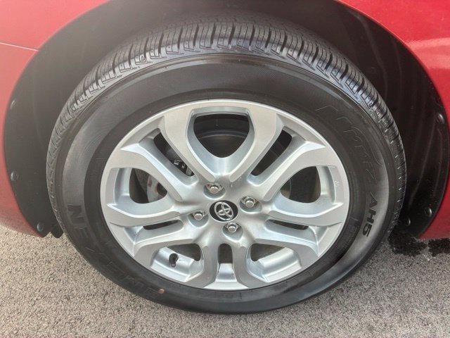 Used 2018 Toyota Yaris iA FWD image 12