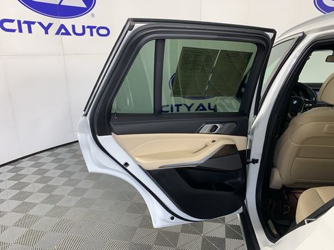 Used 2021 BMW X5 xDrive40i w/ Premium Package AWD/4WD image 30