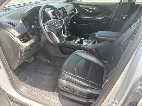 Used 2020 GMC Terrain Denali w/ Denali Premium Package FWD image 12
