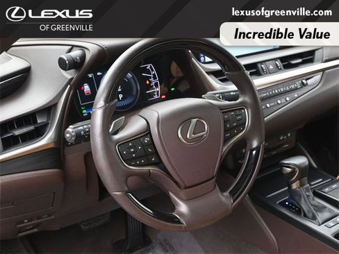 Used 2019 Lexus ES 300h image 24