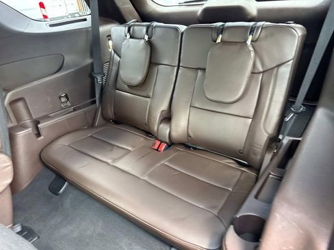 Used 2022 Ford Explorer King Ranch w/ Premium Technology Package image 16