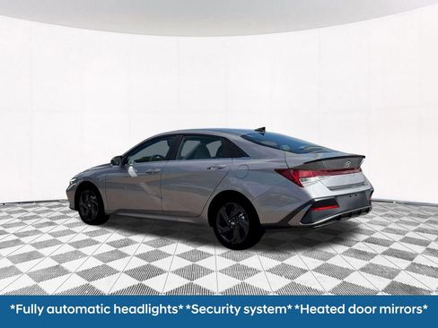 New 2026 Hyundai Elantra SEL Sport Premium FWD image 7