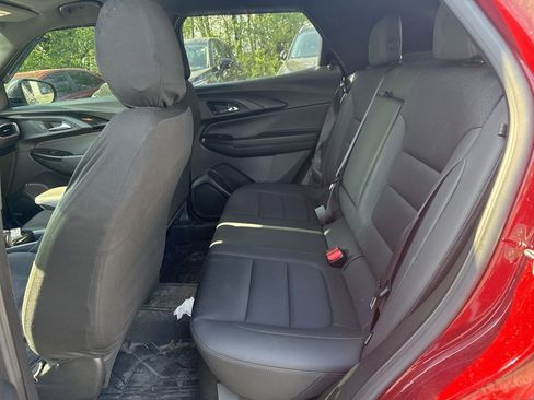 Used 2023 Chevrolet TrailBlazer RS w/ Sun and Liftgate Package image 6