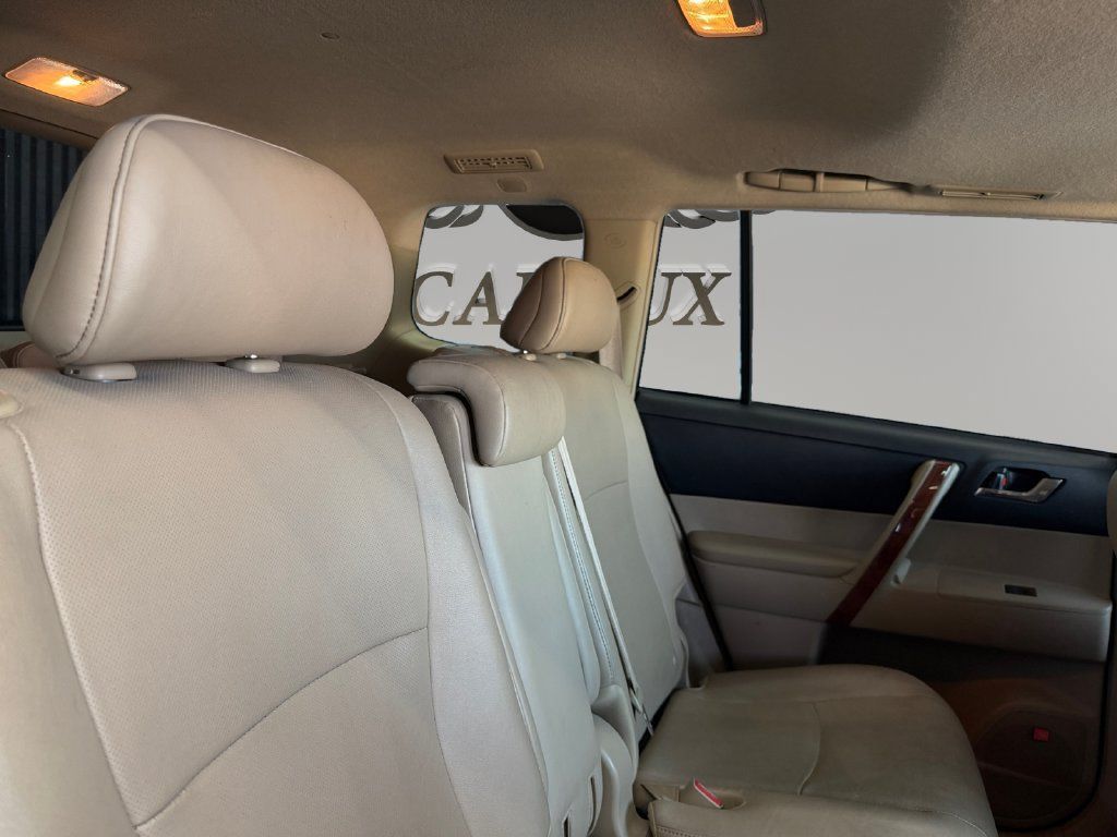 Used 2013 Toyota Highlander Limited FWD image 24