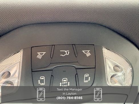 New 2026 Chrysler Pacifica Limited image 23