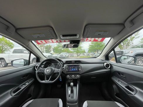Used 2025 Nissan Versa S FWD image 24