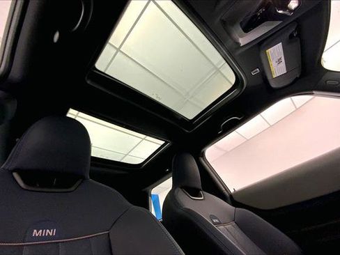 Certified 2025 MINI Cooper S image 26