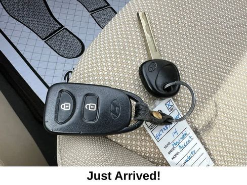 Used 2014 Hyundai Accent GLS image 28