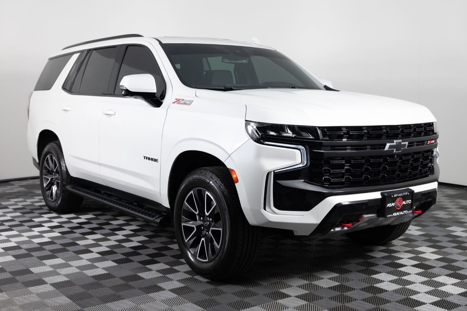 Used 2023 Chevrolet Tahoe Z71 w/ Luxury Package AWD/4WD image 11