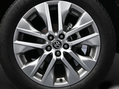 Used 2024 Toyota RAV4 Limited FWD image 10