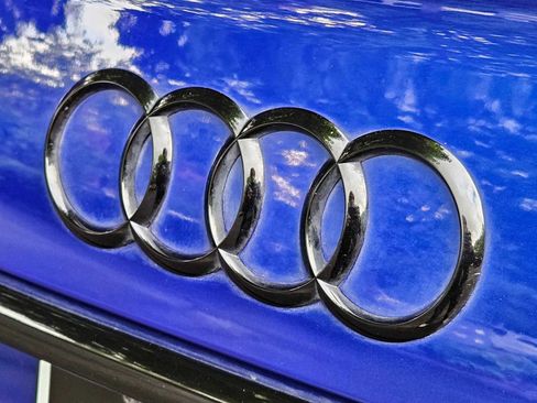 Used 2021 Audi SQ5 Premium Plus w/ Premium Plus Package image 17