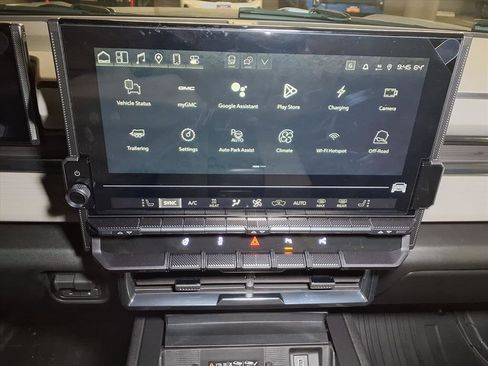 New 2026 GMC Hummer EV SUV image 17