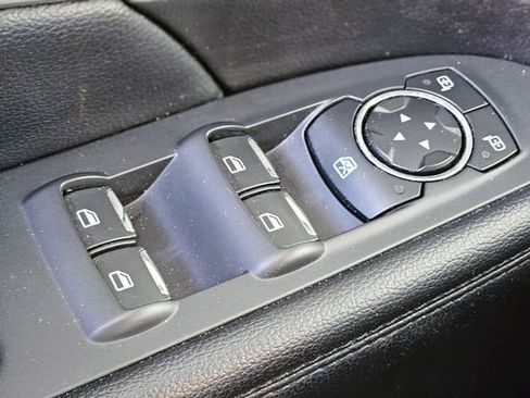 Used 2017 Ford Explorer XLT FWD image 20