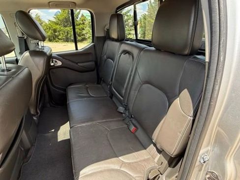 Used 2014 Nissan Frontier PRO-4X w/ Pro-4x Luxury Package AWD/4WD image 47