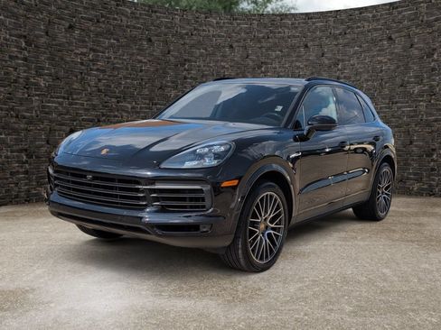 Used 2021 Porsche Cayenne AWD/4WD image 6