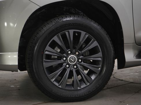 Used 2021 Lexus GX 460 Luxury w/ Accessory Package image 28