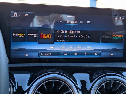 Used 2025 Mercedes-Benz CLA 250 image 14