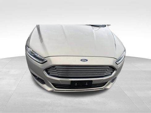 Used 2016 Ford Fusion SE AWD/4WD image 8