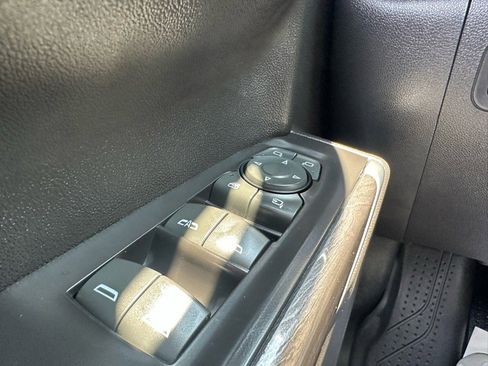 Used 2019 Chevrolet Silverado 1500 LTZ w/ LTZ Plus Package image 13