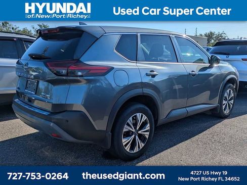 Used 2022 Nissan Rogue SV AWD/4WD image 2