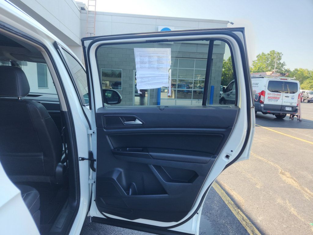 Used 2021 Volkswagen Atlas SE w/ Panoramic Sunroof Package AWD/4WD image 44