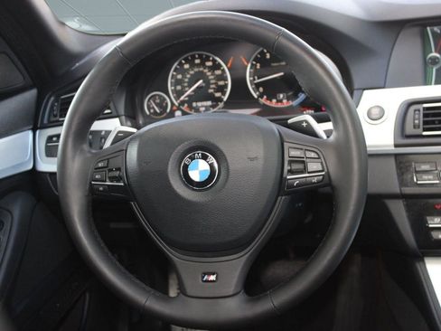 Used 2012 BMW 550i xDrive Sedan image 16