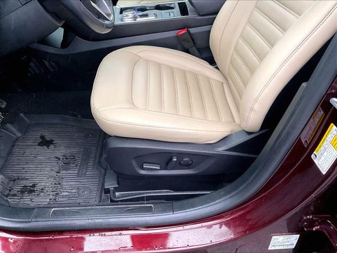 Used 2024 Ford Edge SEL w/ Convenience Package image 33