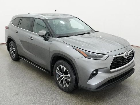 New 2026 Toyota Highlander XLE image 41