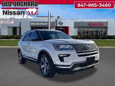 Used 2018 Ford Explorer Platinum image 3