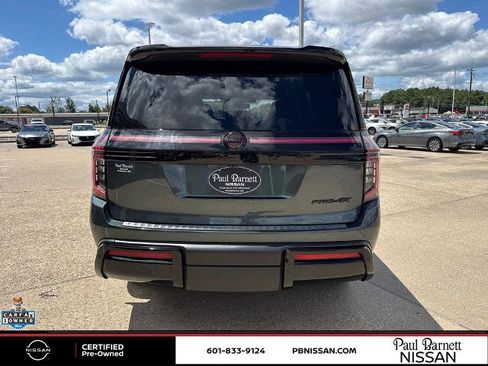 Certified 2025 Nissan Armada PRO-4X AWD/4WD image 11
