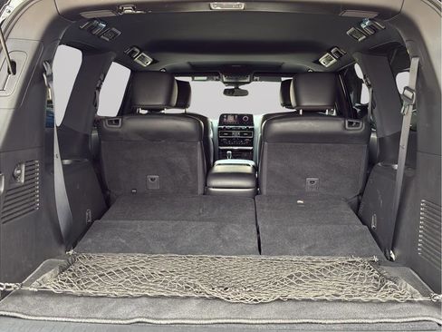 Used 2024 Nissan Armada SL w/ Midnight Edition Package image 10