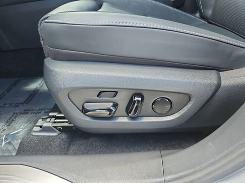 Used 2024 Lexus RX 450h AWD w/ Luxury Package image 14