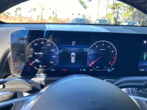 Certified 2025 Mercedes-Benz GLB 250 image 17