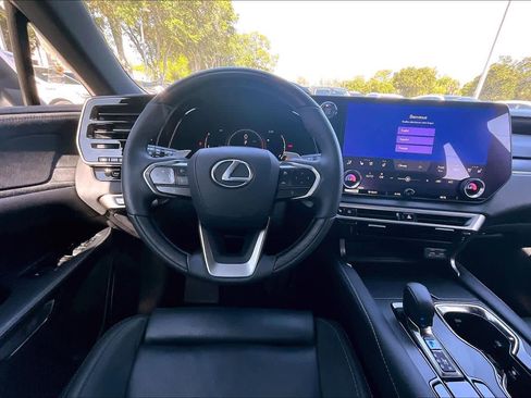 Used 2024 Lexus RX 350 FWD w/ Convenience Package image 6