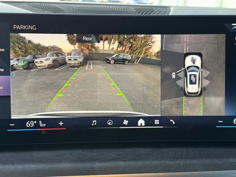 New 2026 BMW X5 xDrive40i w/ Parking Assistance Package image 25