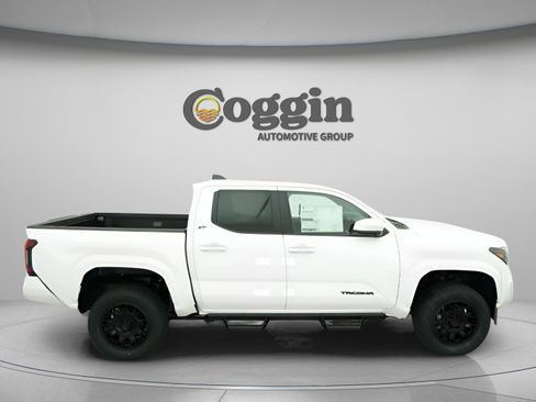 New 2026 Toyota Tacoma SR5 AWD/4WD image 21