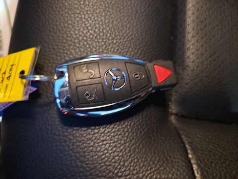 Used 2016 Mercedes-Benz E 350 Sedan image 37